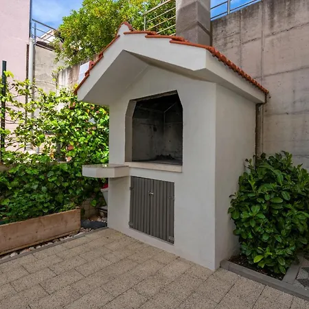 With Free And Private Parking Apartamento